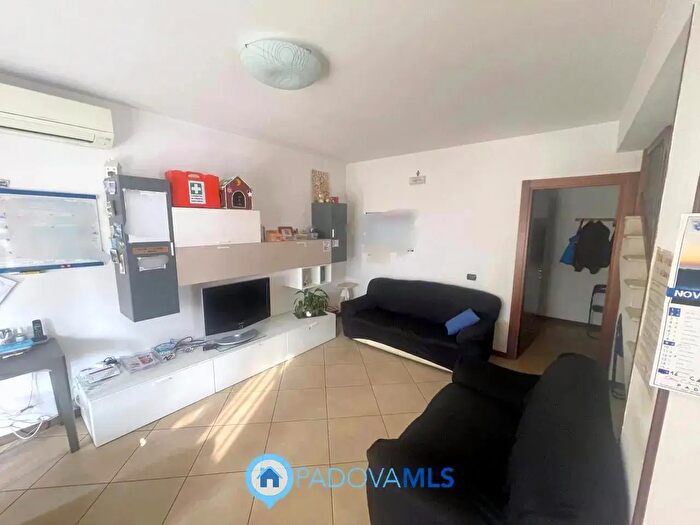 Casa con 7 locali in vendita in Via Cappello, Noventa Padovana