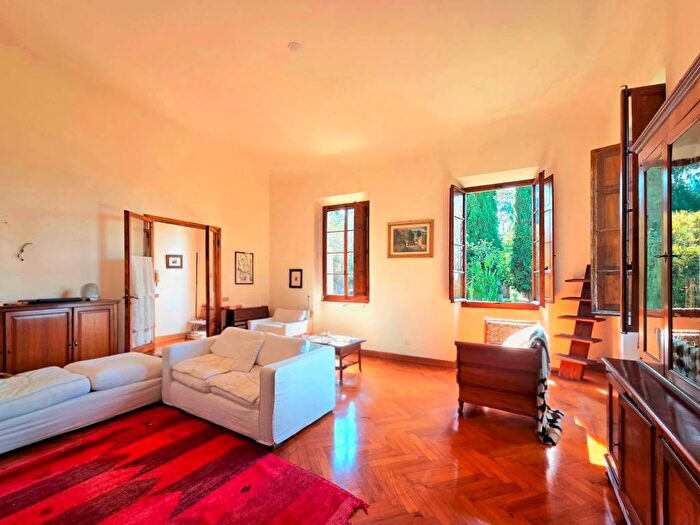 Appartamento con 5 locali in affitto in Viuzzo di Monteripaldi, Cinque Vie, Firenze
