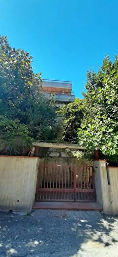 Casa con 5 locali in vendita in Via Ballestra, Grottammare