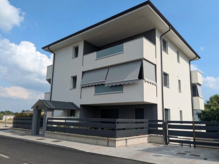 Appartamento trilocale in vendita in Via Bovio, Stradella