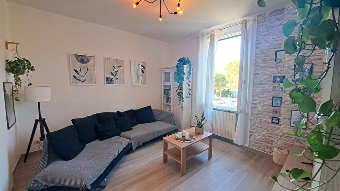 Appartamento con 5 locali in vendita in Rosignano Marittimo