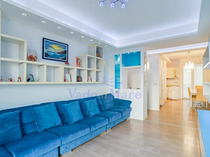 Appartamento trilocale in vendita in Via Armando Diaz, Quiliano