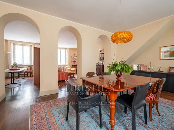 Appartamento con 6 locali in vendita in Via Filippo Corridoni, Milano