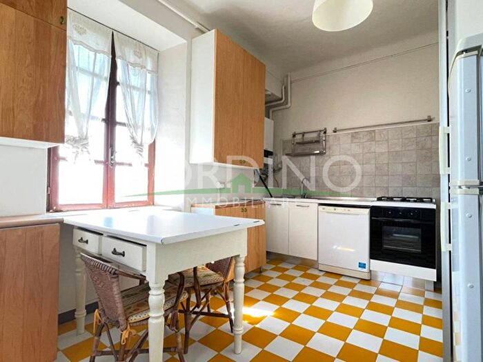 Appartamento quadrilocale in affitto in Via Boetti snc, Centro, Govone