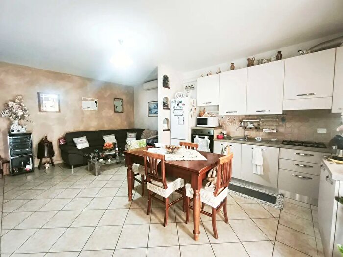 Appartamento trilocale in vendita in Via Ciro Menotti, Ponsacco