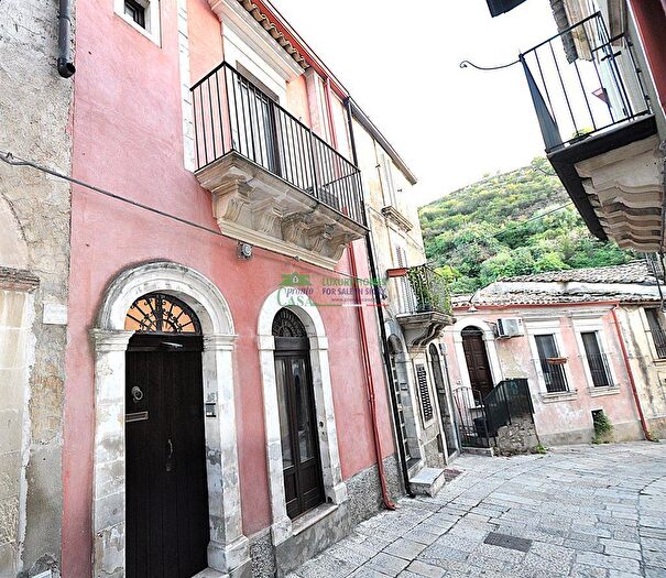 Casa quadrilocale in vendita in Ragusa
