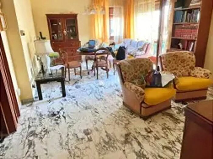 Appartamento con 5 locali in vendita in Viale Giuseppe Mazzini, Frosinone