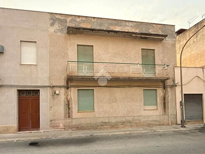 Appartamento trilocale in vendita in Via dell'Uva, Trapani
