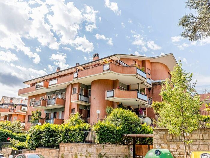 Appartamento quadrilocale in affitto in Colli Portuensi Casaletto, Roma