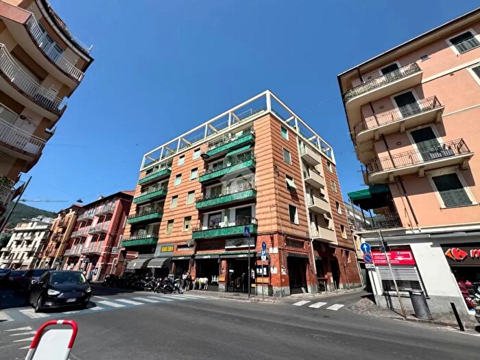 Appartamento quadrilocale in vendita in Vico della Chiusetta, Alassio