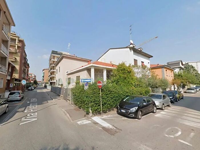 Casa con 5 locali in vendita in Bresso