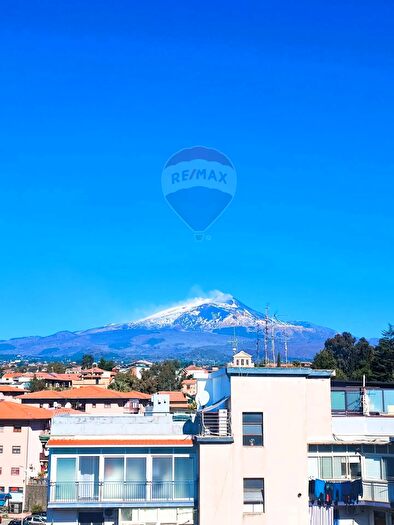 Appartamento quadrilocale in vendita in Corso San Vito, Mascalucia