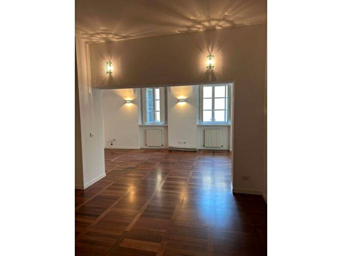 Appartamento quadrilocale in affitto in Via San Martino, Centro Storico, Piacenza