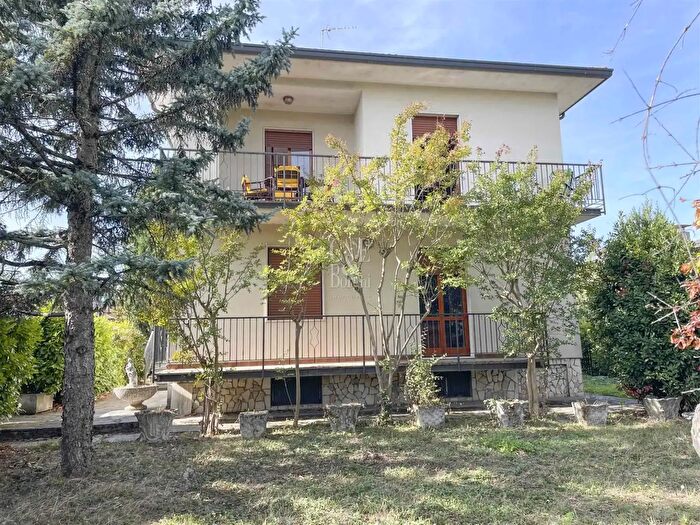 Casa con 13 locali in vendita in Via Giuseppe Pellizza da Volpedo, Rivanazzano Terme