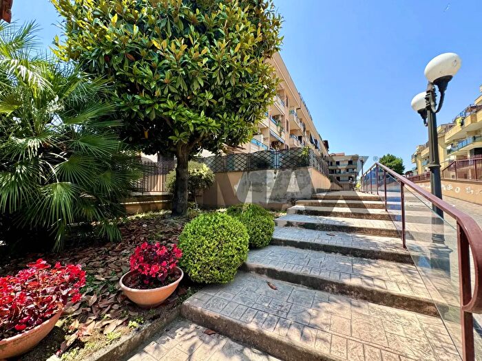Appartamento trilocale in vendita in Via Giordano Bruno, Marano Di Napoli