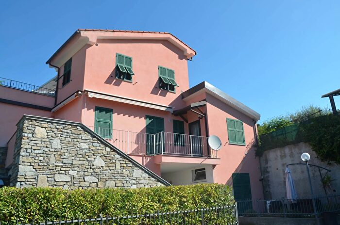 Appartamento trilocale in vendita in Strada Piangrande, Andora