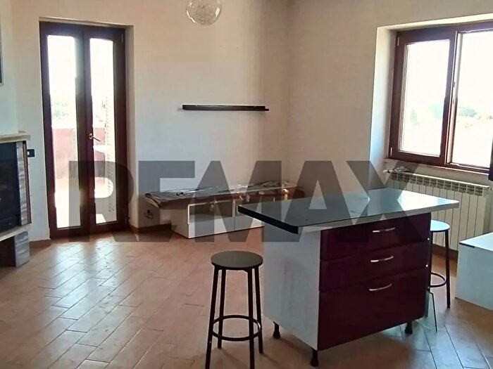 Appartamento trilocale in vendita in Nettuno