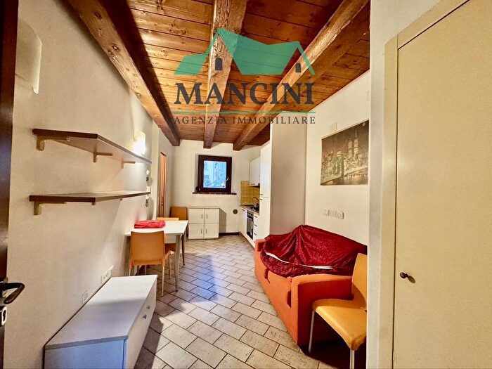 Appartamento bilocale in affitto in MATTEOTTI, Centro Storico, Jesi