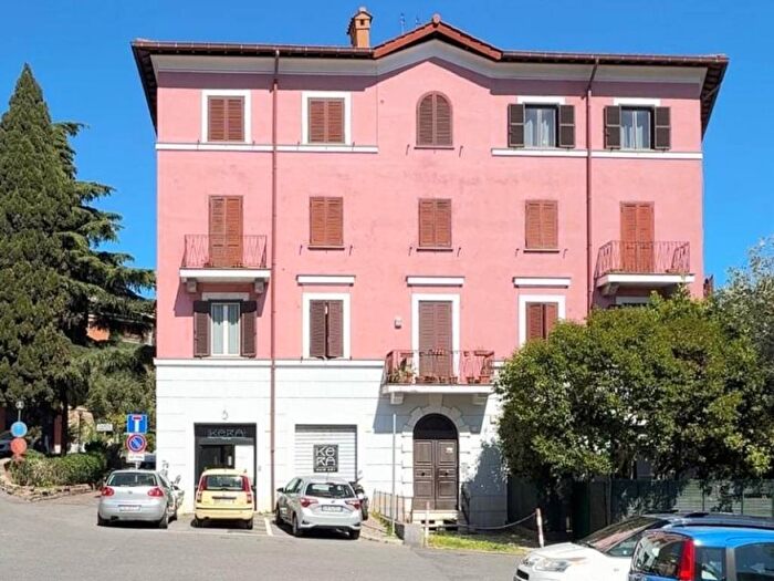 Appartamento quadrilocale in affitto in Piazza della Madonna di Pompei, Trullo Colle del Sole, Roma