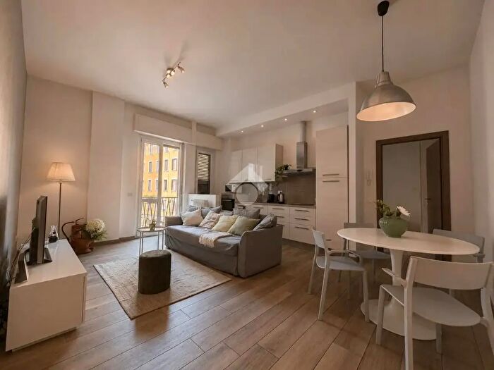 Appartamento bilocale in vendita in Corso di Porta Romana, Milano
