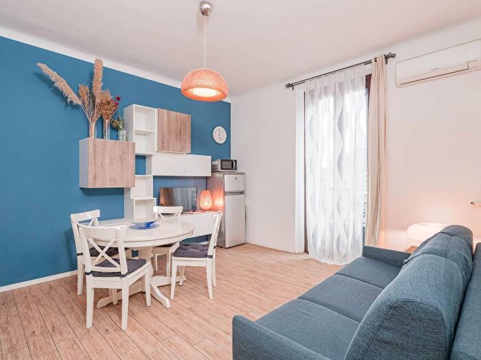 Appartamento bilocale in affitto in Via Antonio Pollaiuolo, Isola, Milano