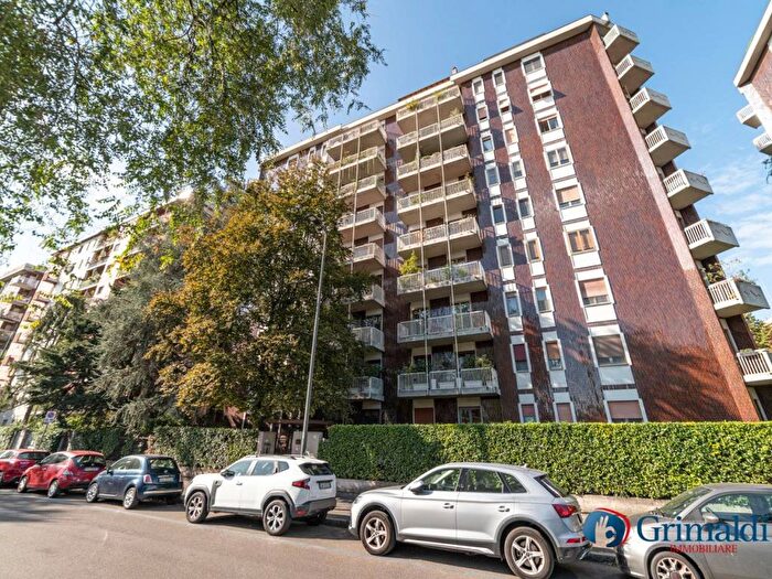 Appartamento trilocale in affitto in Via Bartolomeo d'Alviano, Bande Nere, Milano