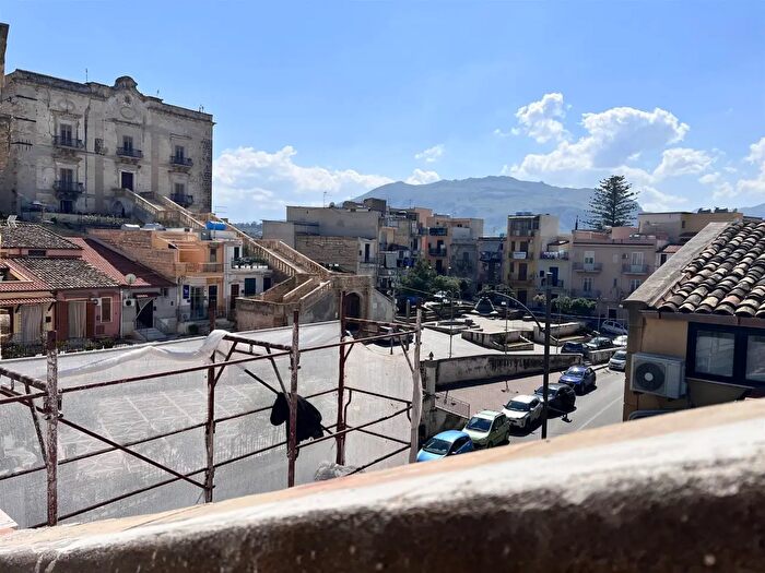 Appartamento trilocale in vendita in Corso Umberto I, Ficarazzi