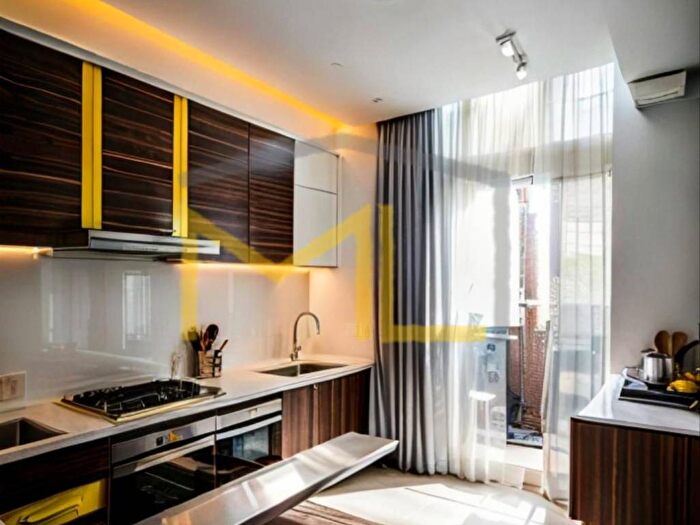 Casa con 6 locali in vendita in Via del Mare, Centro, Marano di Napoli