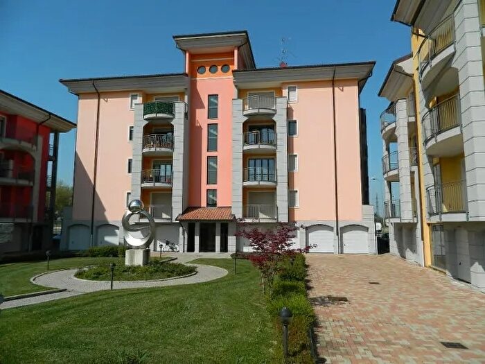 Appartamento trilocale in vendita in Via San Giovanni Bosco, Alessandria