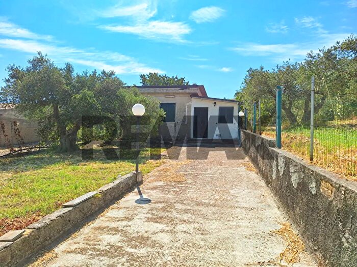 Casa trilocale in vendita in Via Contrada Scorciavacche Snc, Campofiorito