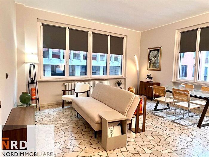 Appartamento trilocale in affitto in Galleria Mortara, Centro, Mantova