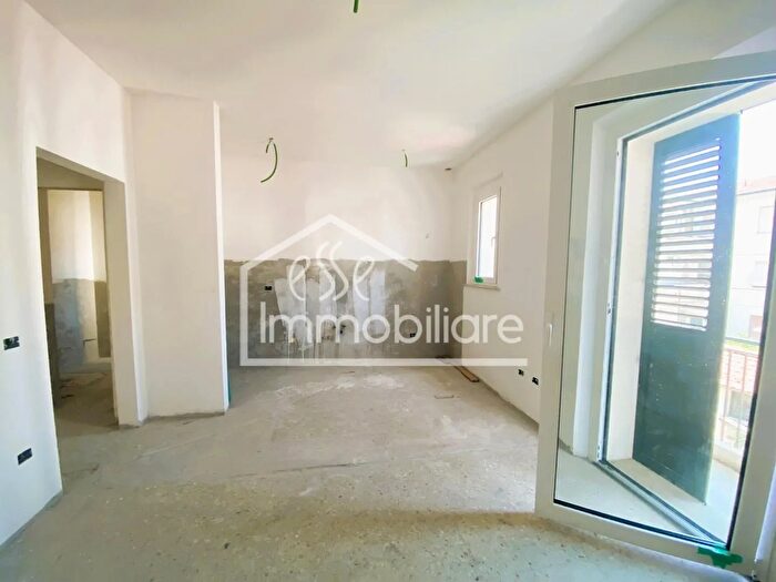 Casa con 7 locali in vendita in Empoli