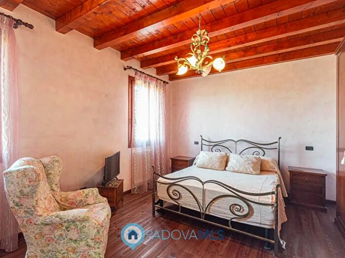 Casa con 5 locali in vendita in Via Campolongo, Due Carrare