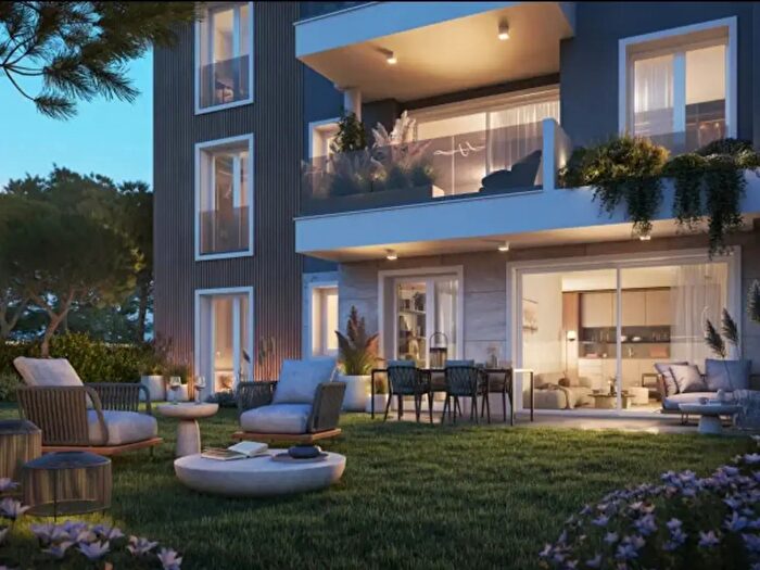 Appartamento quadrilocale in vendita in Via del Correggio, Cervia