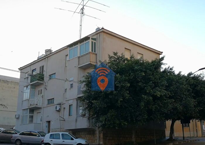 Appartamento quadrilocale in vendita in Piazzale Amendola Castelvetrano, Castelvetrano