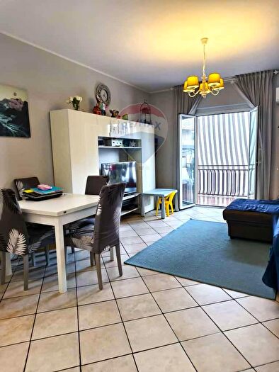 Appartamento trilocale in vendita in Via Loreto, Acireale