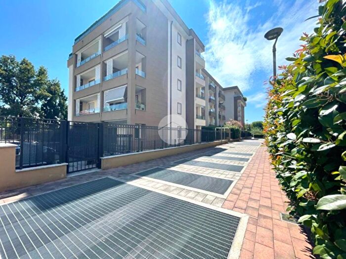 Appartamento bilocale in affitto in Via Andrea Fermini, Centro, Cernusco sul Naviglio