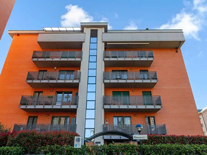 Appartamento quadrilocale in vendita in Via Volturno, San Donato Milanese