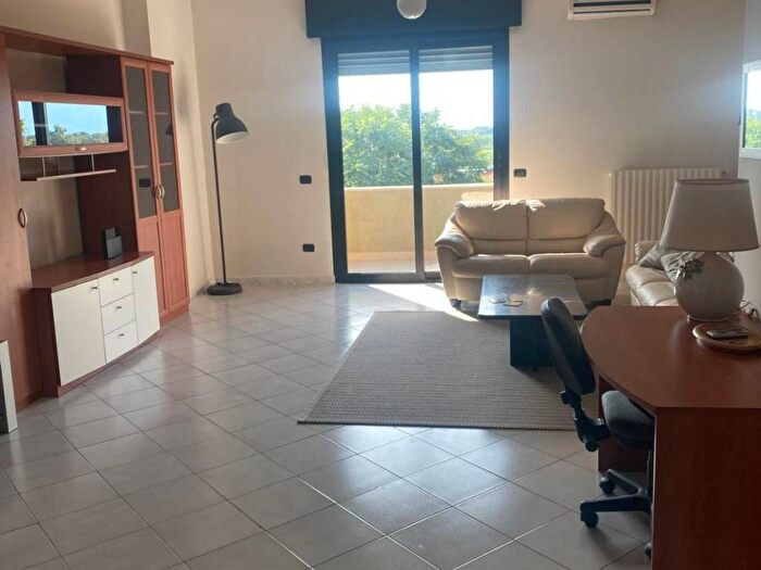 Appartamento trilocale in affitto in Via Monte Nuovo Licola Patria, Arco Felice, Pozzuoli