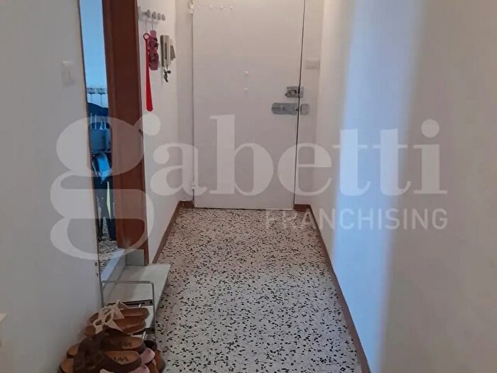 Appartamento quadrilocale in vendita in Via Garibaldi, Poggibonsi