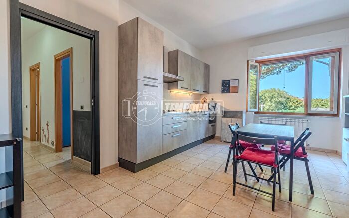 Appartamento trilocale in vendita in Via Nazario Sauro, Viterbo