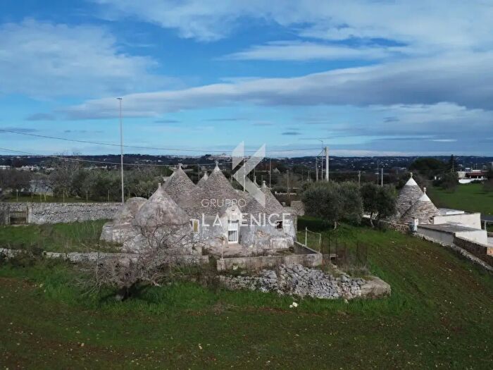 Casa quadrilocale in vendita in Strada Caramia, Martina Franca