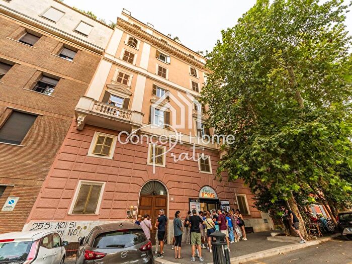 Appartamento bilocale in affitto in Via delle Terme di Tito, Colle Oppio, Roma