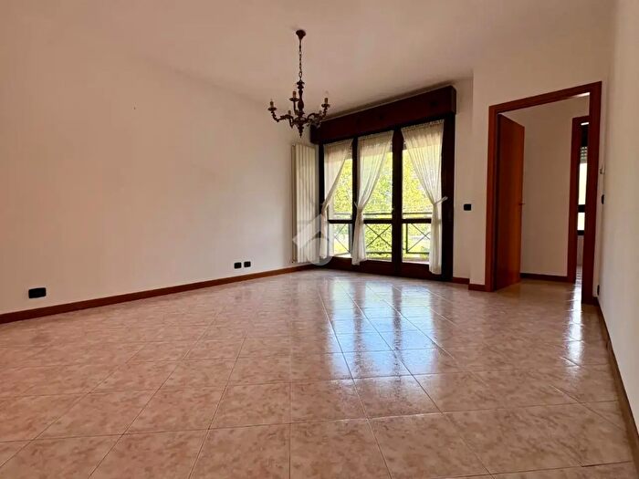 Appartamento trilocale in vendita in Via del Moro, Budrio