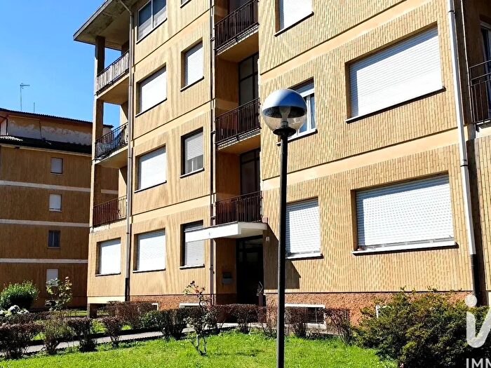 Appartamento trilocale in vendita in Vicolo Cascina Cattaneo, Luino