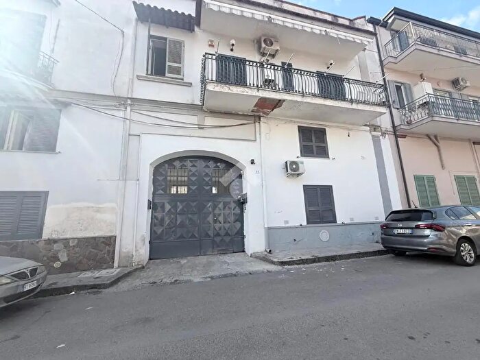 Appartamento trilocale in vendita in Via IV Novembre, Caivano