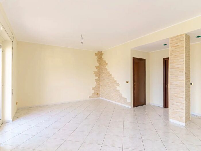 Appartamento quadrilocale in vendita in Via Giovanni Meli, Gravina Di Catania