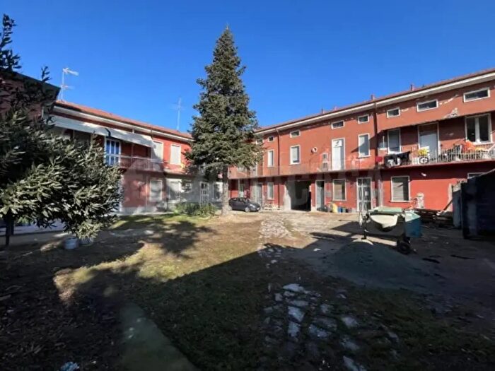 Appartamento bilocale in vendita in Via Barletta, Legnano