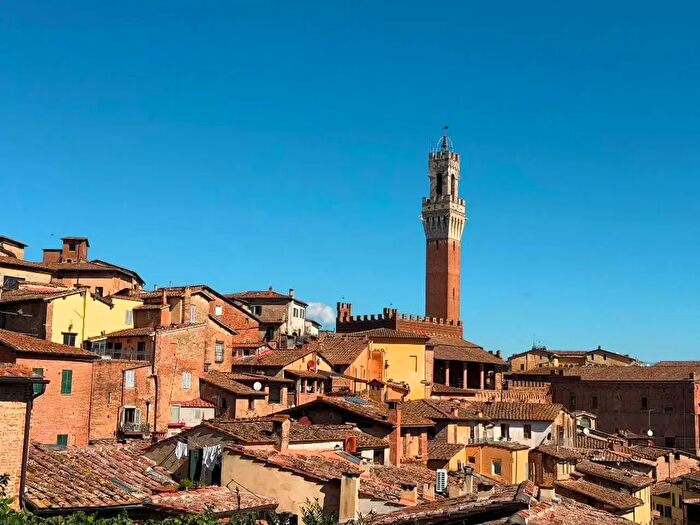 Appartamento quadrilocale in vendita in Siena