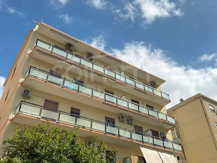 Appartamento trilocale in vendita in Via Garavetti, Cagliari